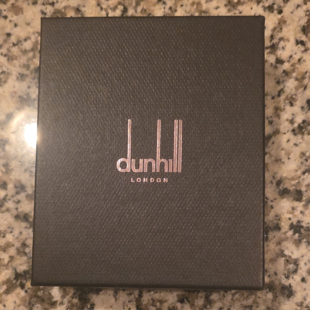 NEW WALLET Box Dustbag COA Price  Tag All Included